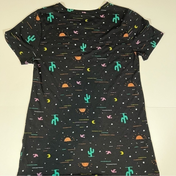 Cactus And Sunsets Short Sleeve Tee - Picture 3 of 7